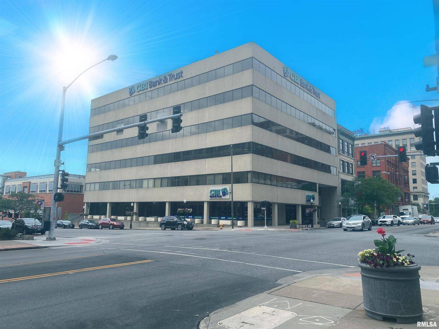101 W 2ND ST #400B, Davenport, IA 52801