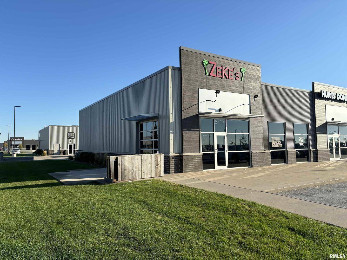 5117 Competition DR, Bettendorf, IA 52722