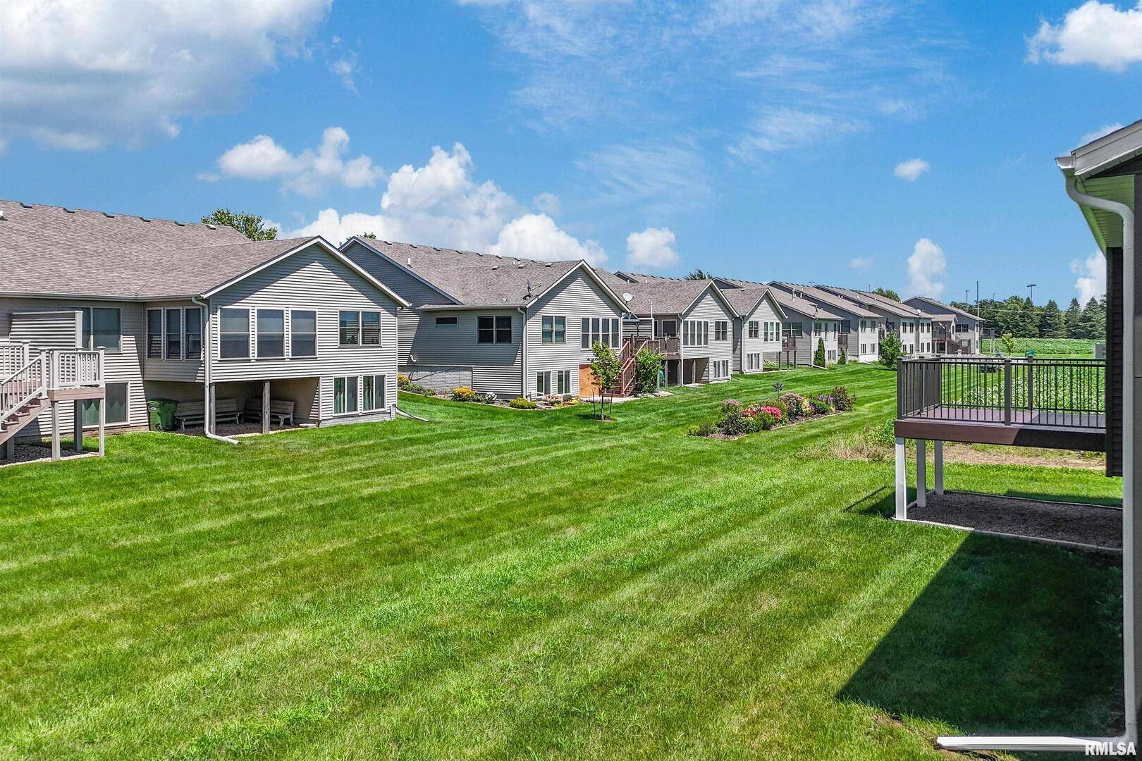 1708 CONOR CT, Clinton, IA 52732