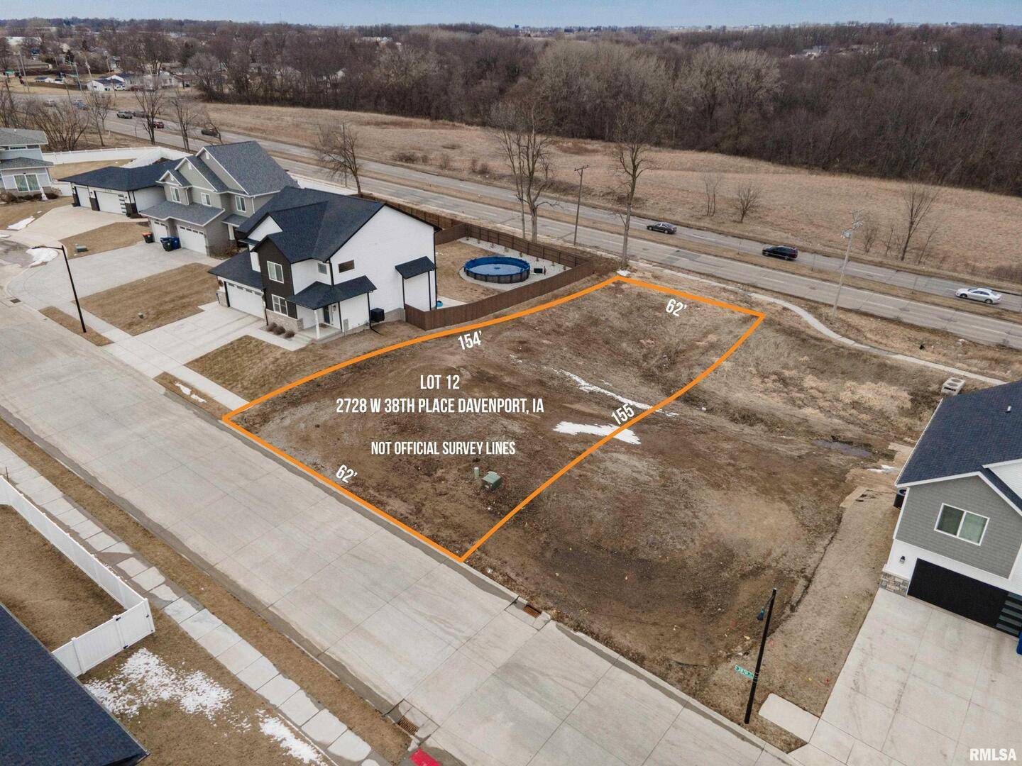 2728 W 38th PL, Davenport, IA 52806