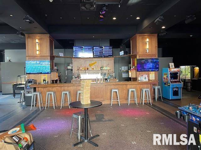 300 BRADY ST, Davenport, IA 52801