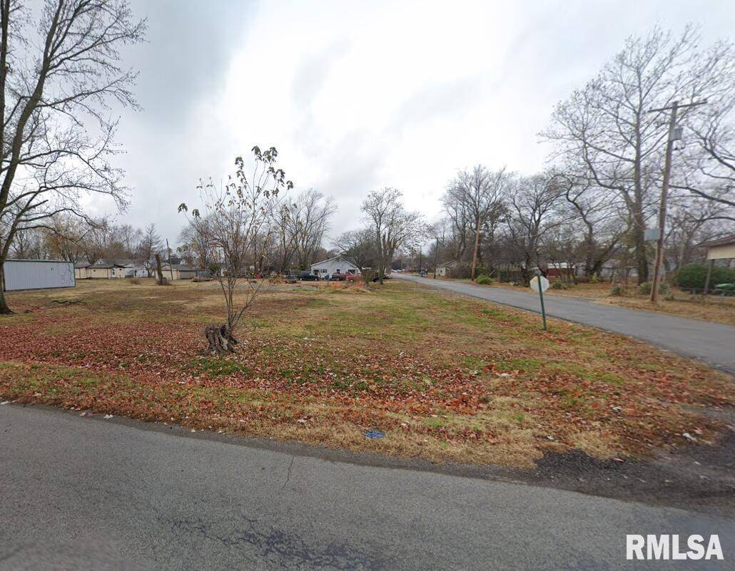 115 S HICKORY ST, Duquoin, IL 62832