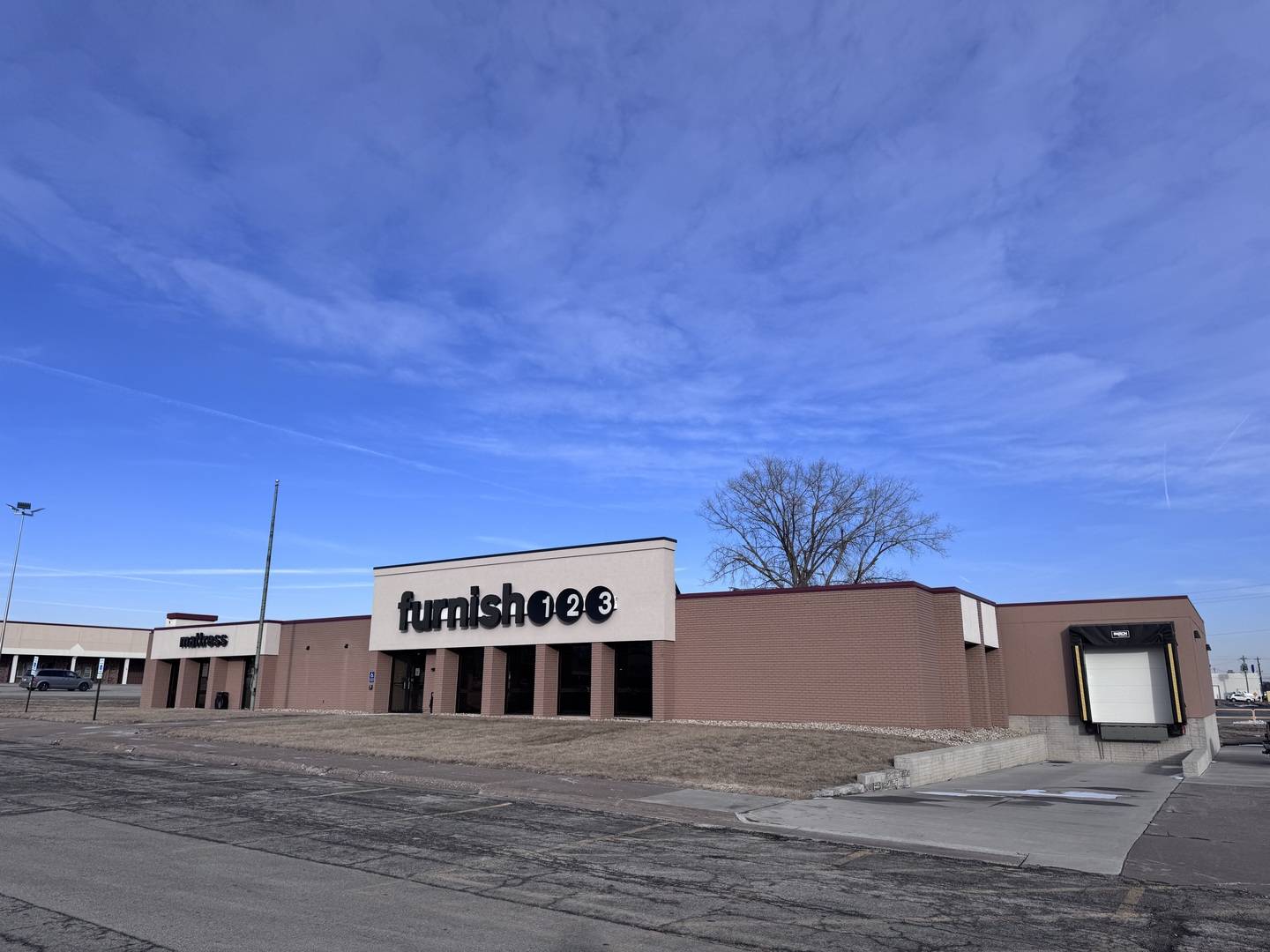 902 W KIMBERLY RD #51, Davenport, IA 52806