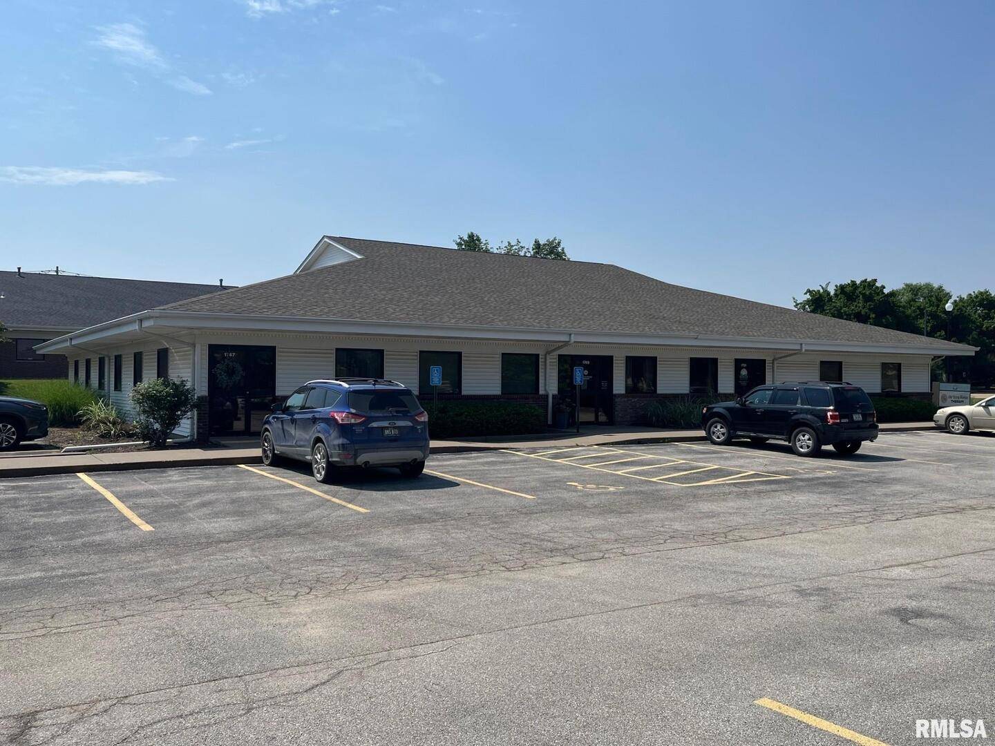 1747-1751 E 54TH ST, Davenport, IA 52807