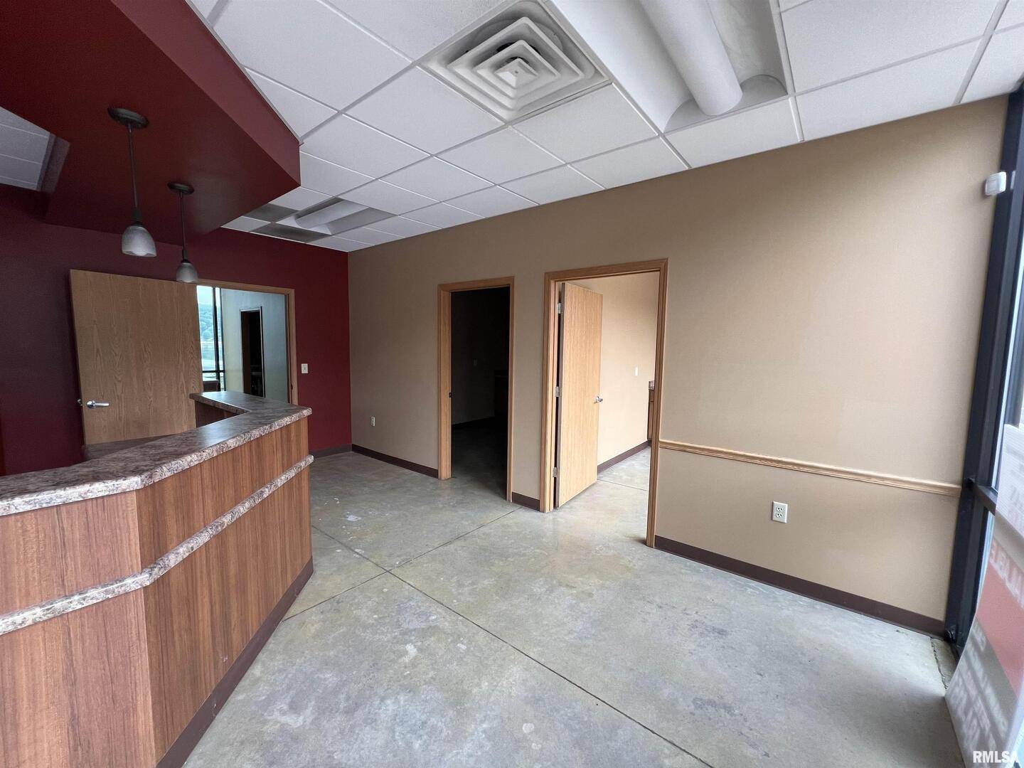 215 N MAIN ST, Port Byron, IL 61275