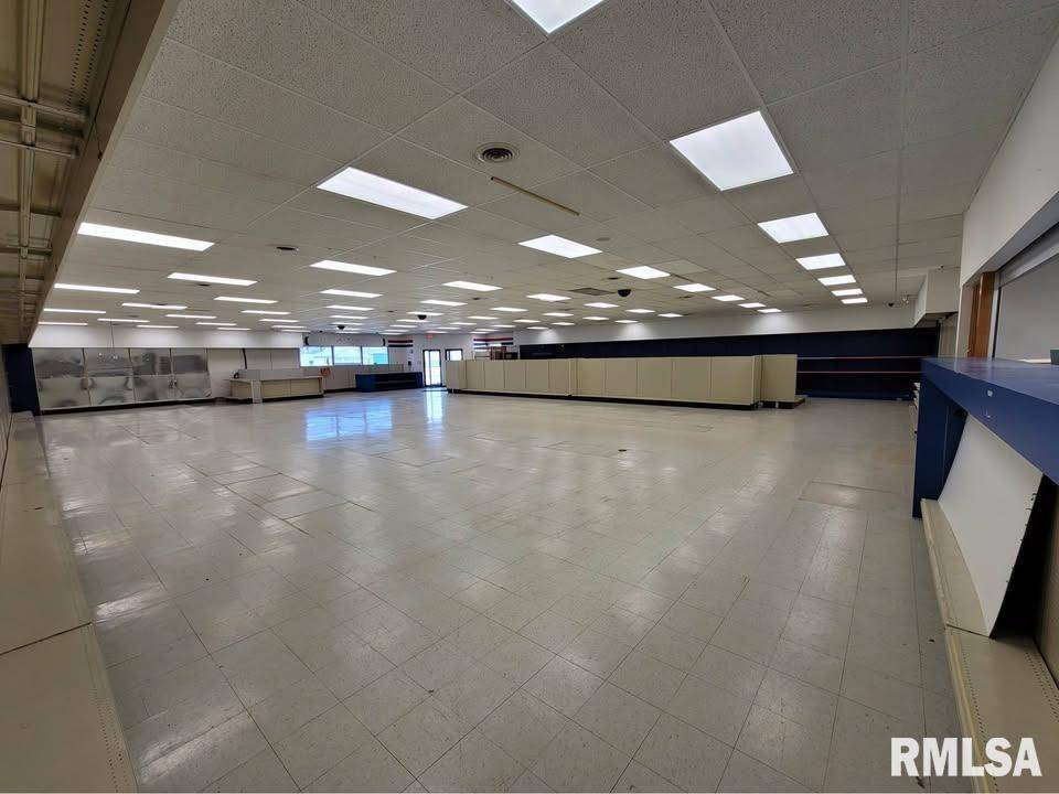 500 Green Park AVE, Colona, IL 61241