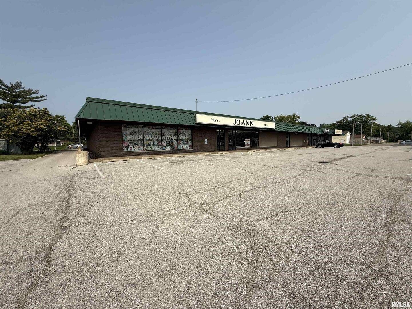 3911 16TH ST, Moline, IL 61265