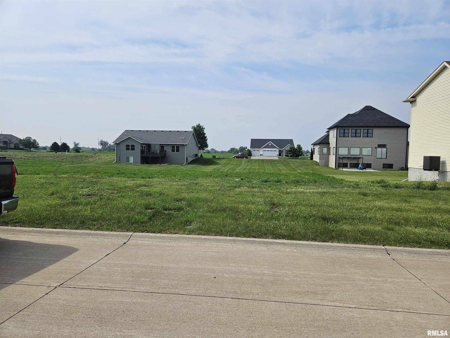 1709 CONOR CT, Clinton, IA 52732