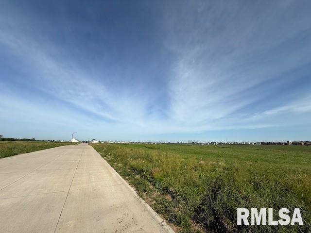 6794 Meghan AVE, Bettendorf, IA 52722