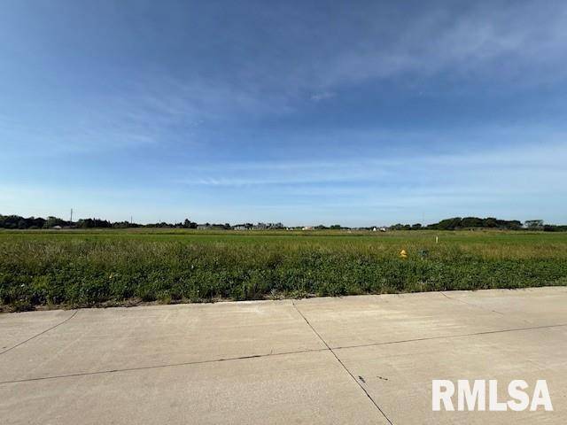 6831 Meghan AVE, Bettendorf, IA 52722