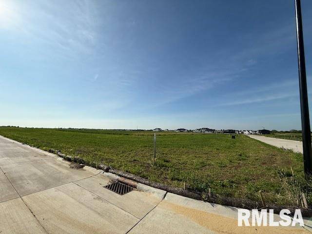 6311 RYAN RD, Bettendorf, IA 52722