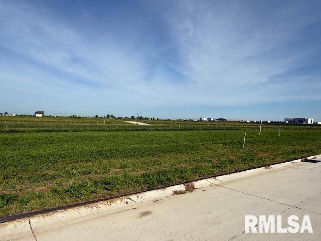 6328 MEYER RD, Bettendorf, IA 52722