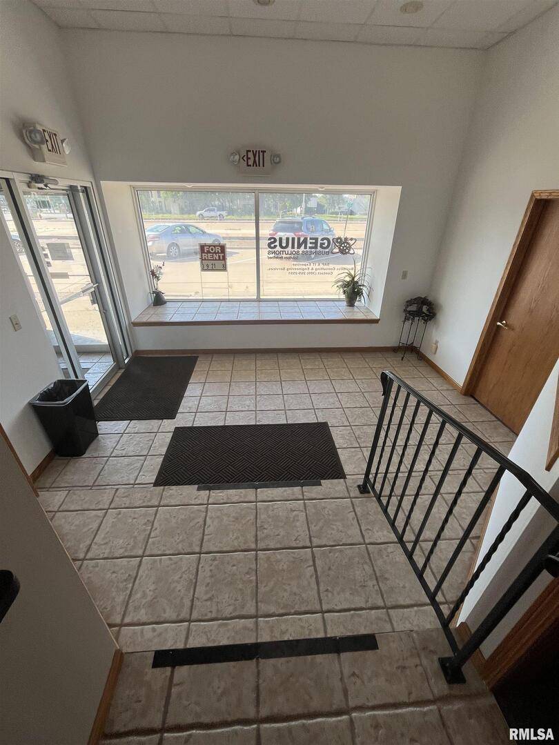 1711 5TH AVE, Moline, IL 61265