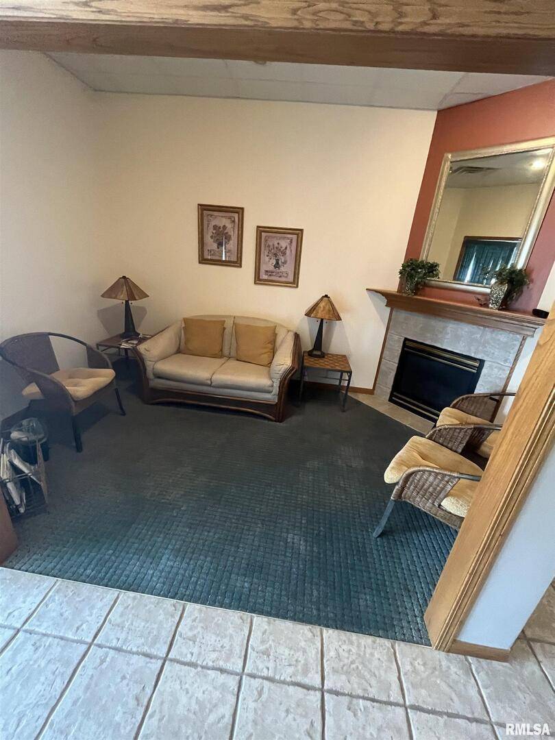 1711 5TH AVE, Moline, IL 61265