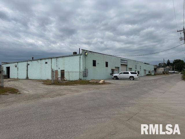 944 FARRAGUT ST, Davenport, IA 52802