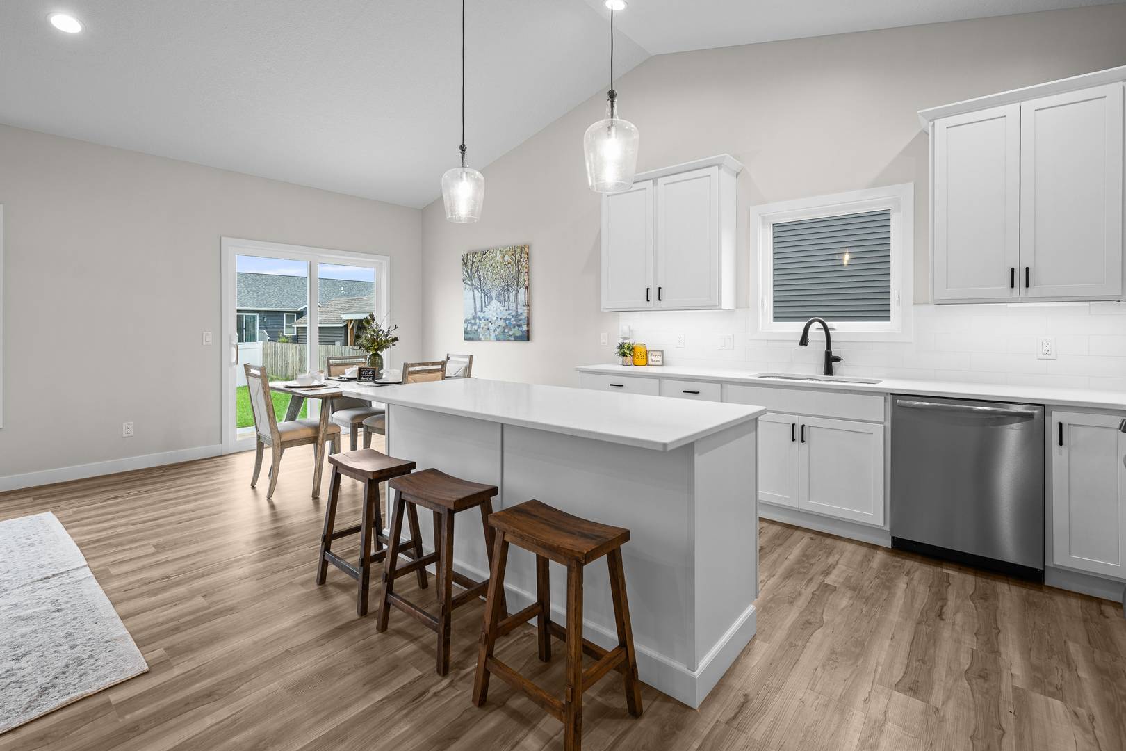 4738 W 11TH ST, Davenport, IA 52804