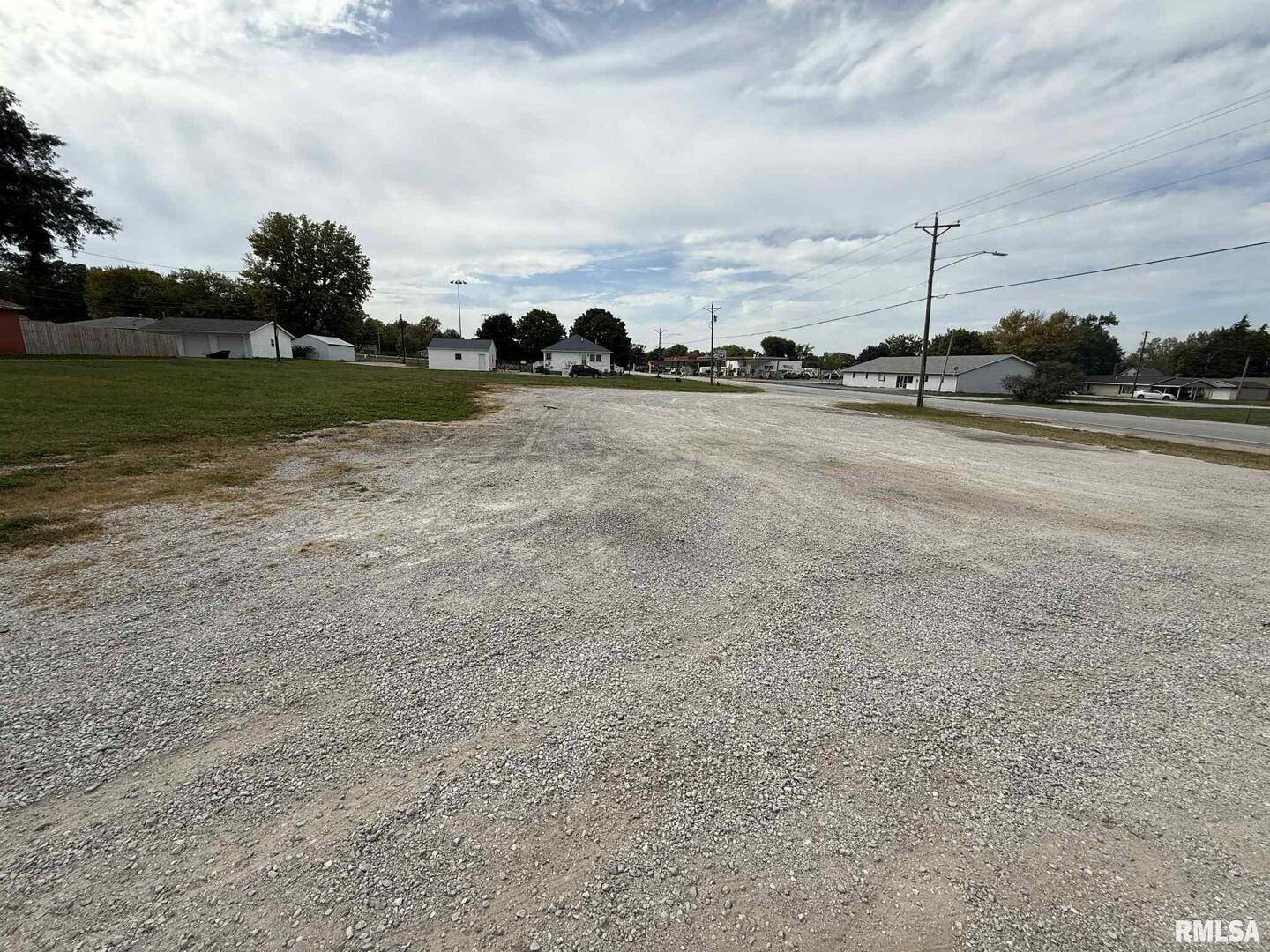 228 E 6TH AVE, Andalusia, IL 61232