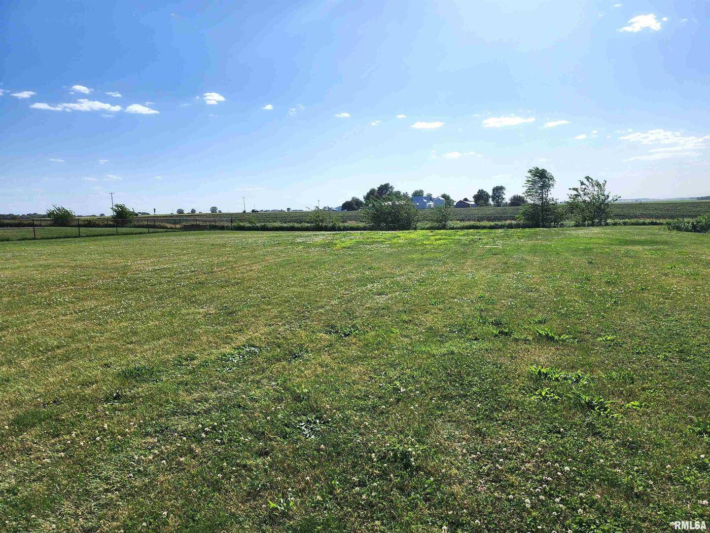 203 HAMILTON ST, Atkinson, IL 61235