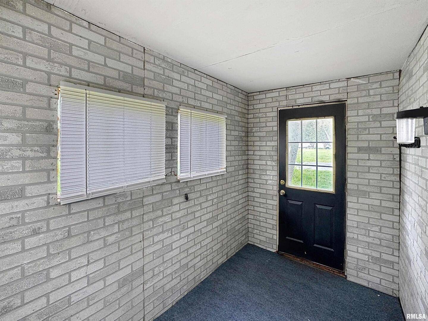 204 MAIN AVE, Matherville, IL 61231