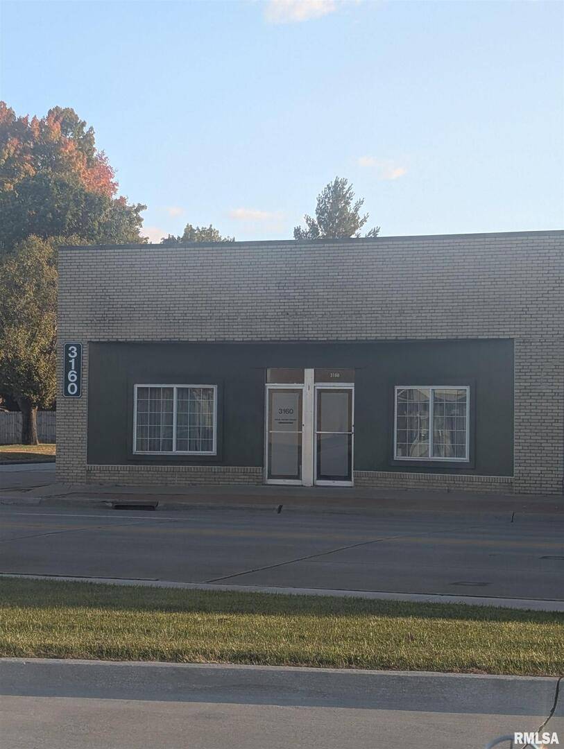 3160 AVENUE OF THE CITIES AVE, Moline, IL 61265