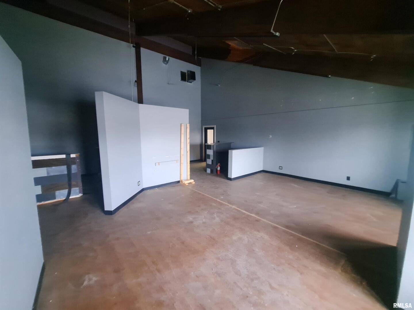 4811 N BRADY ST, Davenport, IA 52806