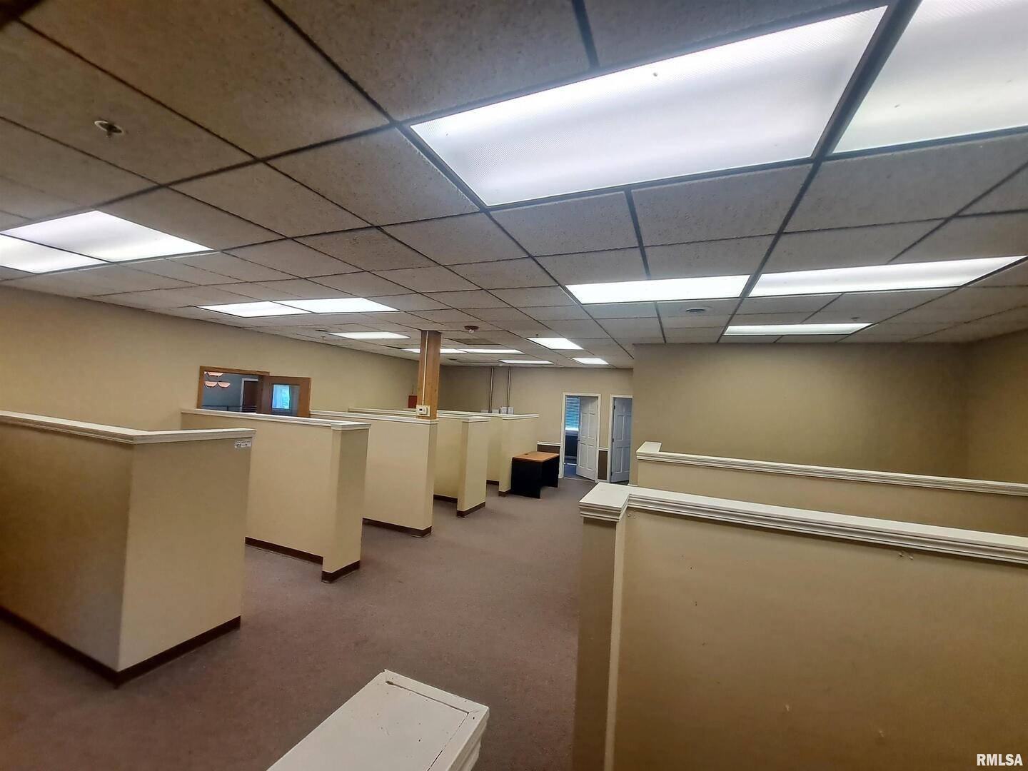 4711 N BRADY ST, Davenport, IA 52806