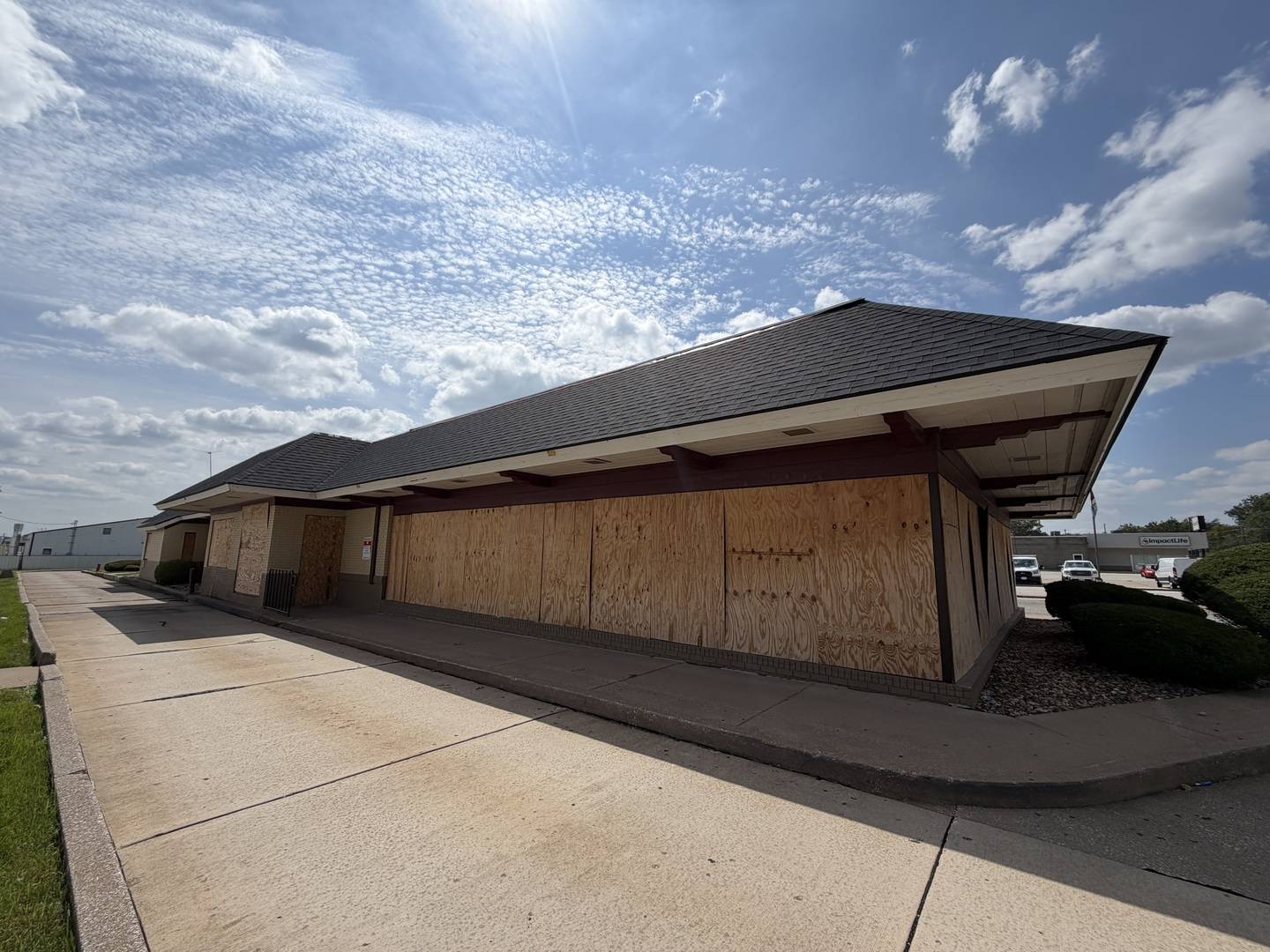 1800 36TH AVE, Moline, IL 61265