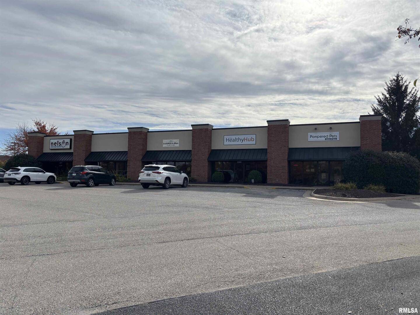2367-2377 CUMBERLAND DR, Bettendorf, IA 52722