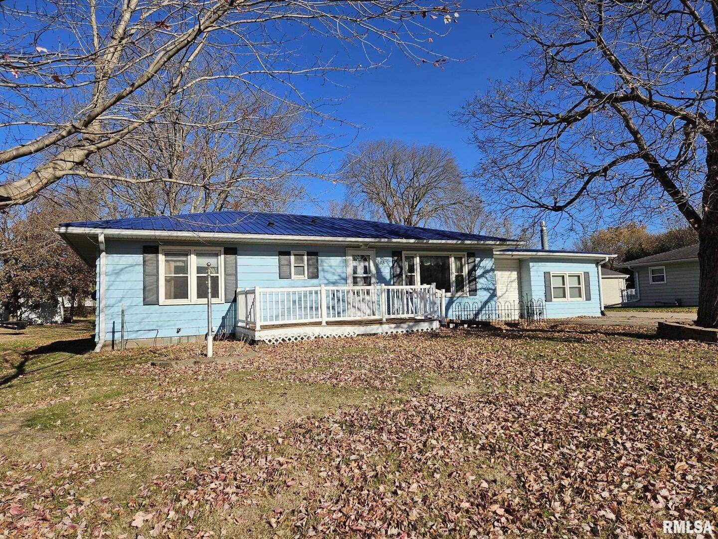 313 E 3RD ST, Wilton, IA 52778