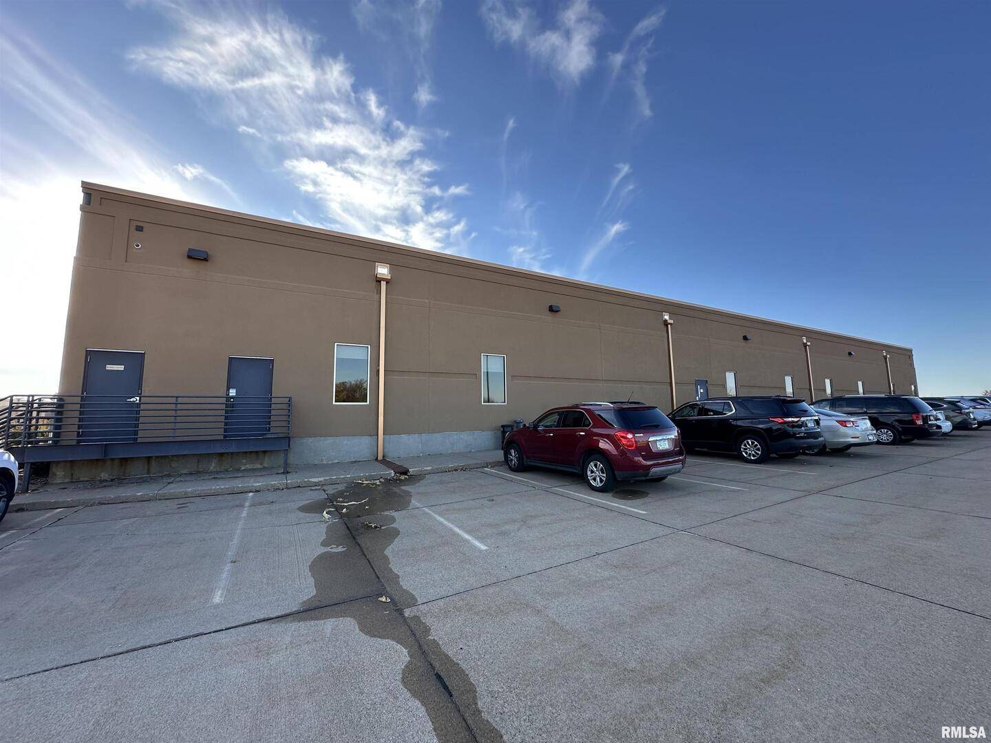 1320 19TH AVE NW, Clinton, IA 52732