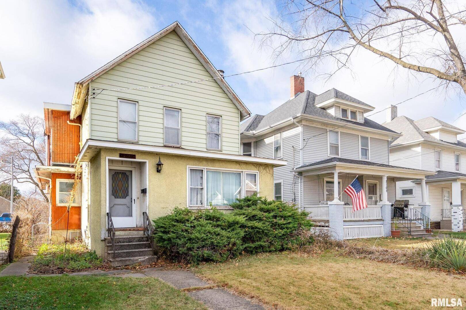 2709 16TH ST, Moline, IL 61265