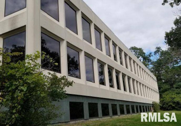 3561 60TH ST #3rd Floor, Moline, IL 61265