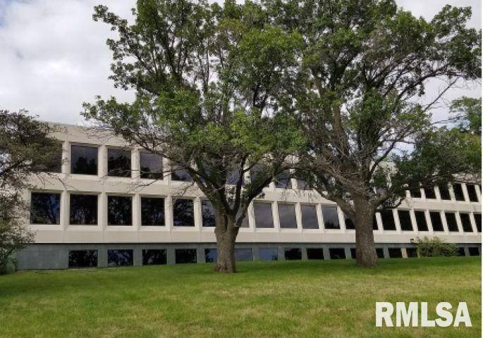 3561 60TH ST #3rd Floor, Moline, IL 61265