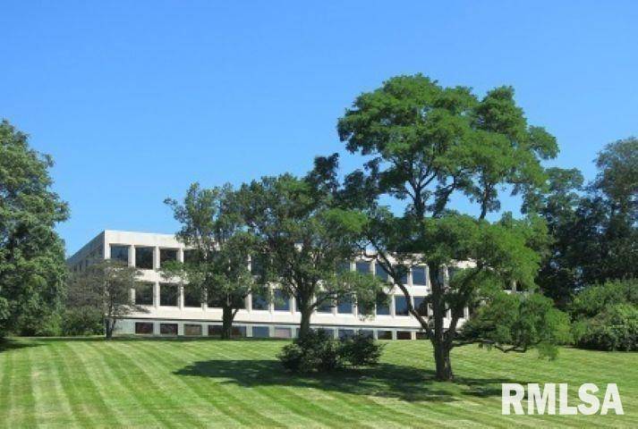 3561 60TH ST #3rd Floor, Moline, IL 61265
