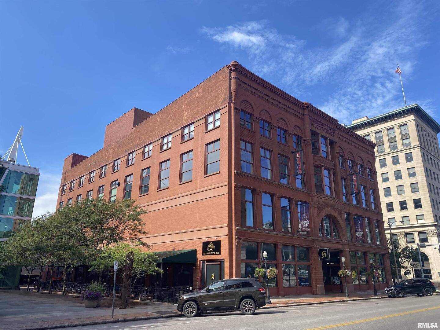 131 W 2ND ST #305, Davenport, IA 52801