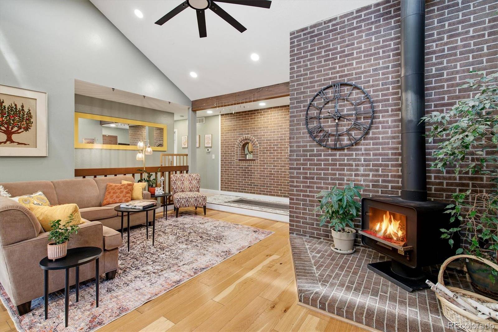 643 Brentwood ST, Lakewood, CO 80214