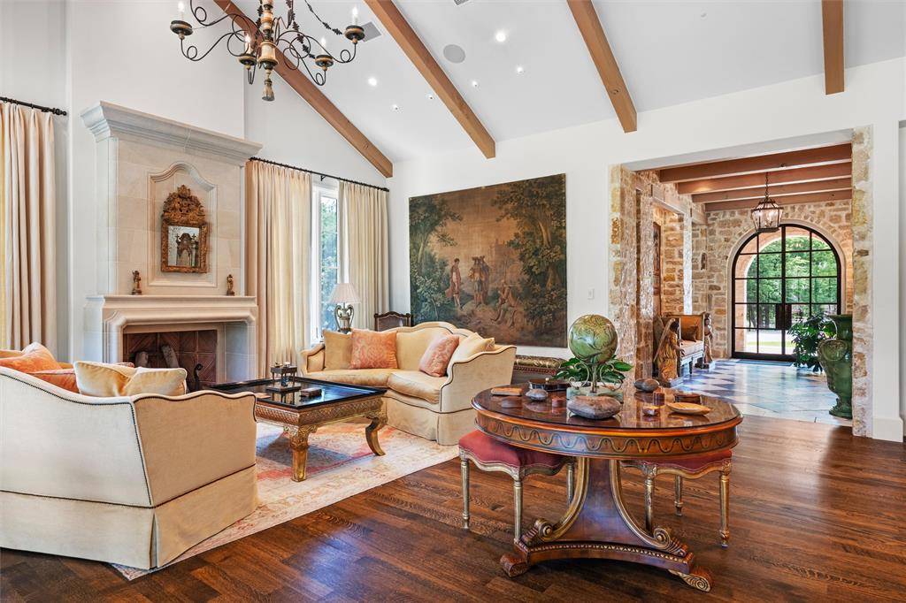 4111 Howard Road, Waxahachie, TX 75165