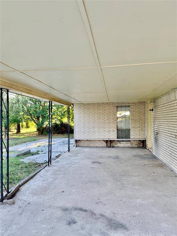 701 W 9TH Street, Clarksville, TX 75426