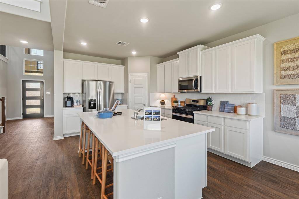 1201 Wind Drift Way, Fort Worth, TX 76131
