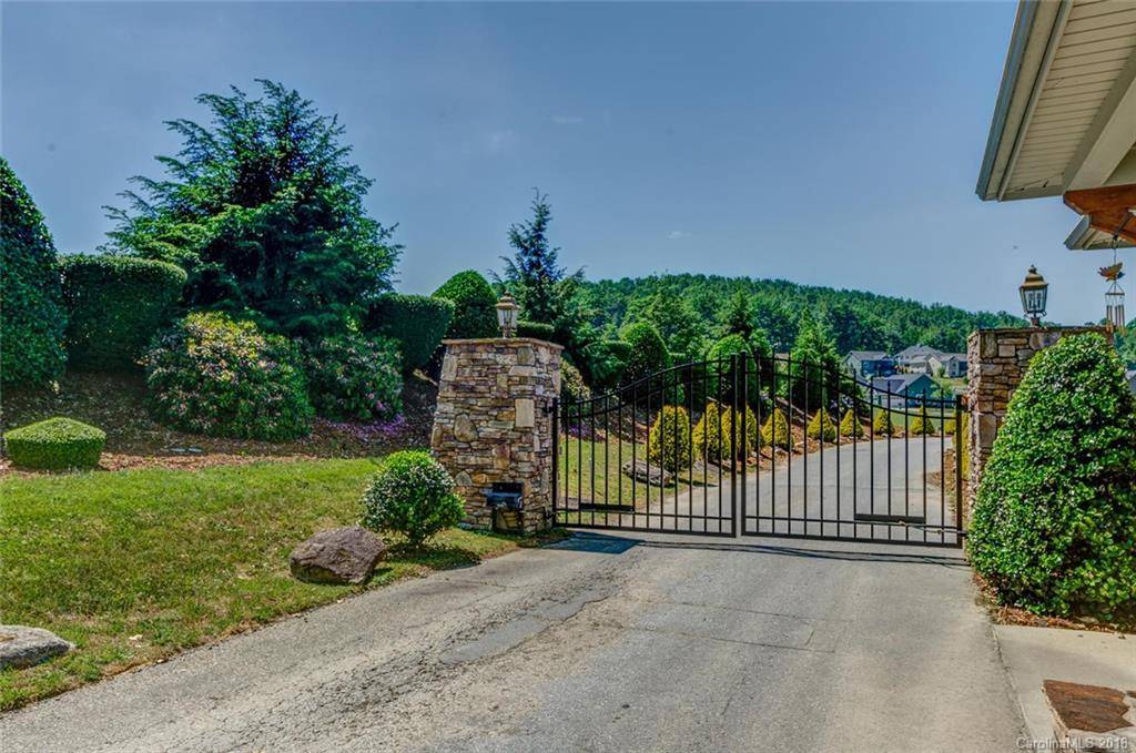 86 Copper Crest CIR #86, Hendersonville, NC 28792