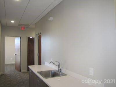 415 E Woodlawn RD, Charlotte, NC 28209
