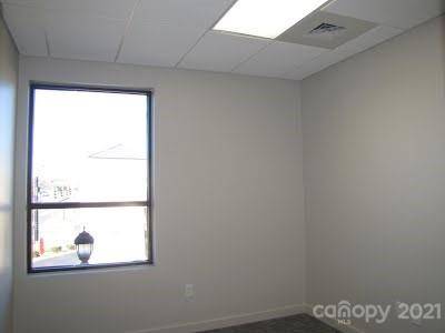 415 E Woodlawn RD, Charlotte, NC 28209