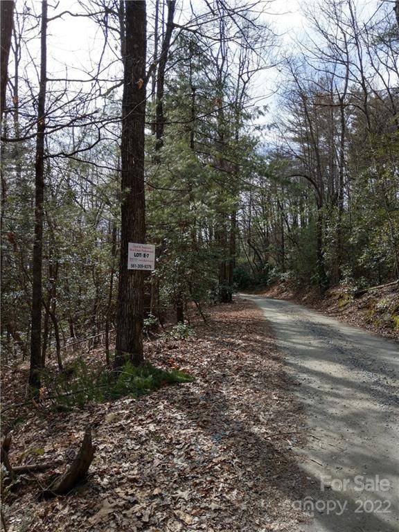 000 Dogwood DR #E7, Penrose, NC 28766