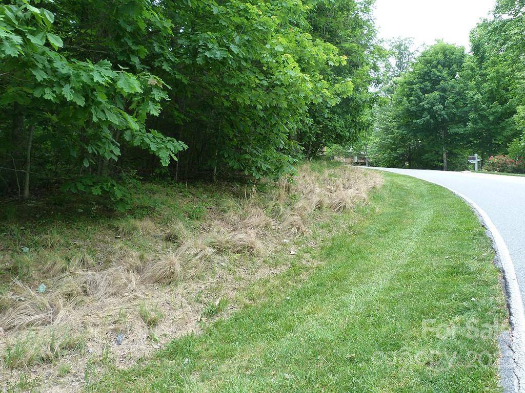 201 BENT PINE TRCE #180, Hendersonville, NC 28739