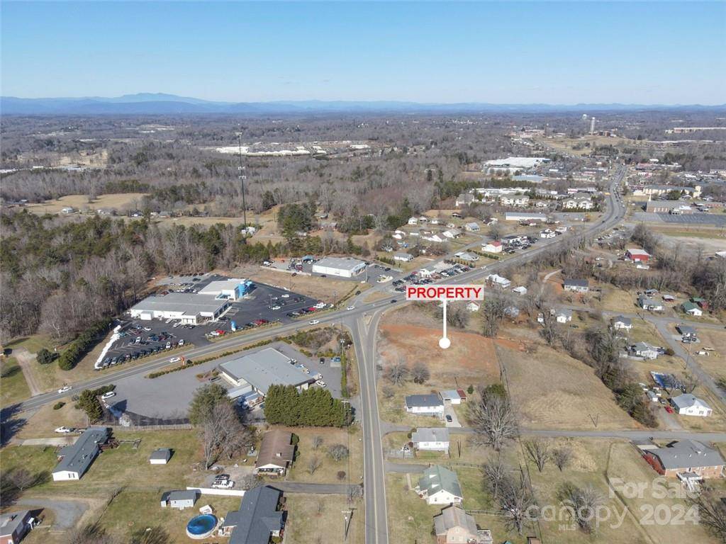 307 Salem RD, Morganton, NC 28655
