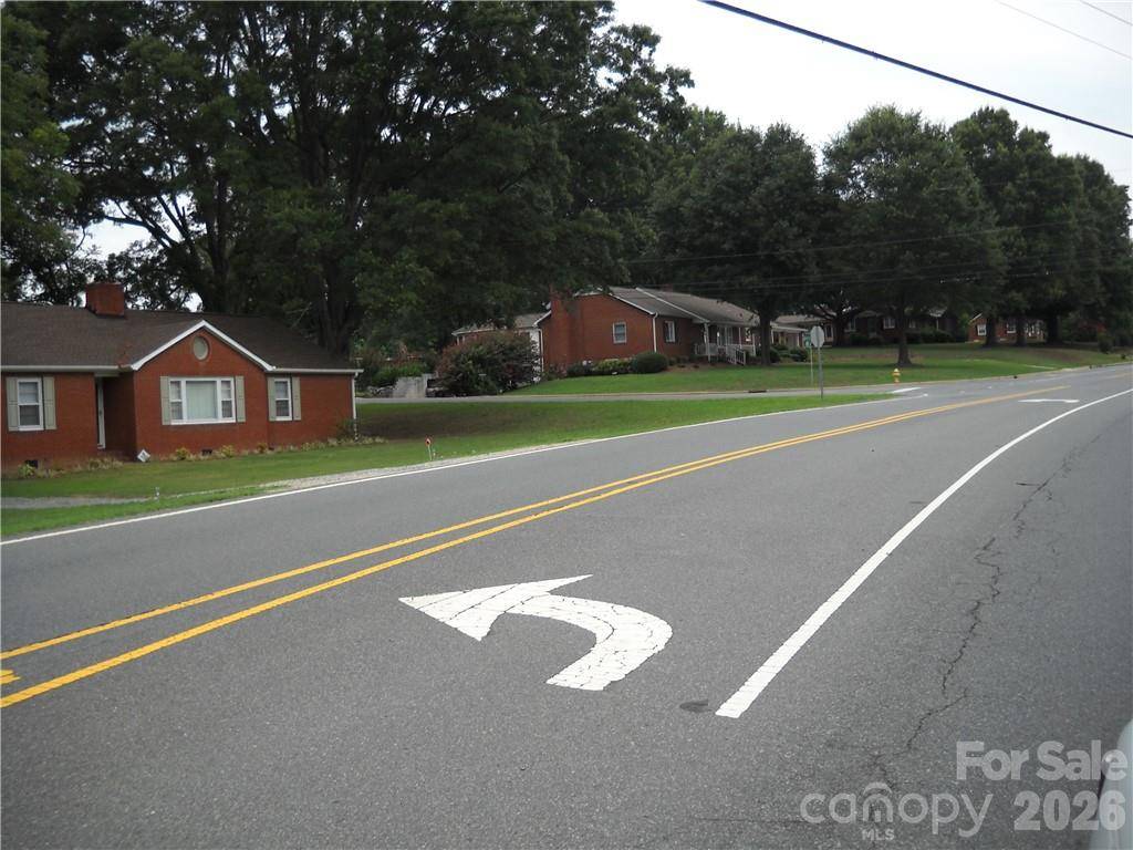 9007 Beatties Ford RD, Huntersville, NC 28078