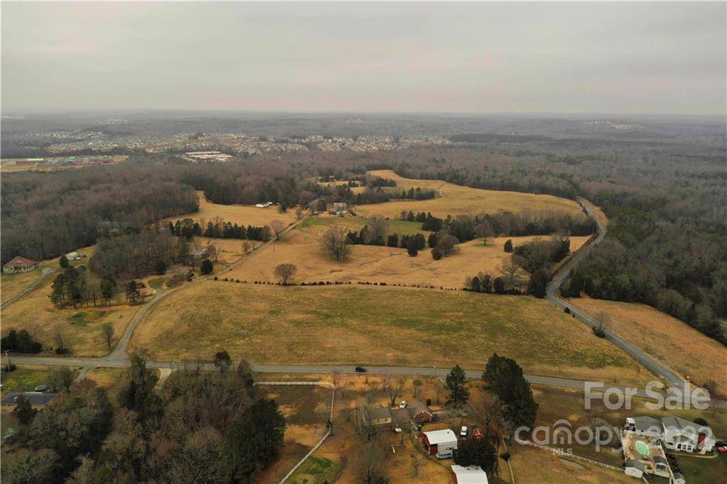 460 Pine Grove Church RD, Concord, NC 28025