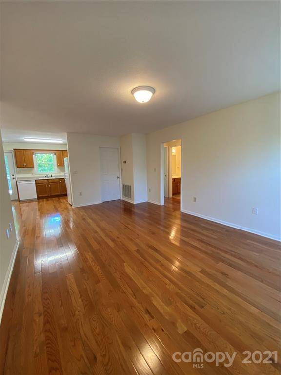 119 Boone Ridge DR, Burnsville, NC 28714