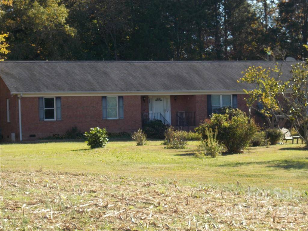 109 Brief RD W, Fairview, NC 28079