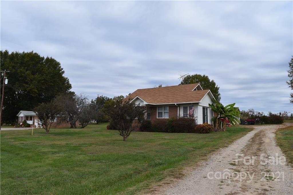 768 River HWY, Mooresville, NC 28117